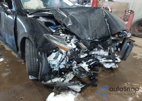 2018 Mazda Mazda3 Sport из США, поврежденный, VIN 3MZBN1U72JM215527